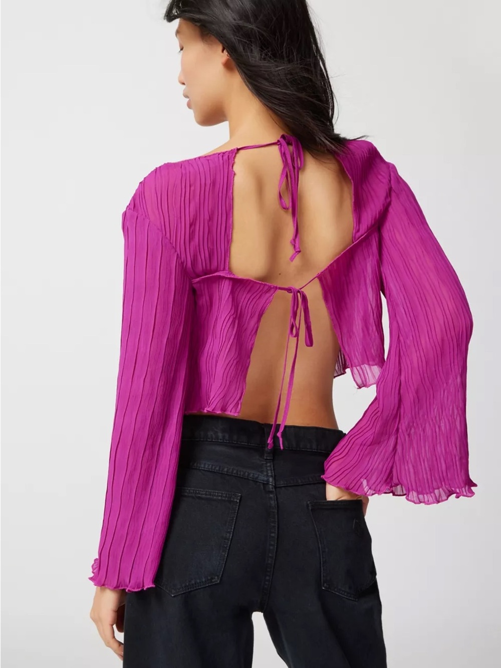 UO Orion Plisse Tie-Back Top black sz M